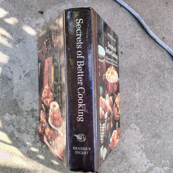 Vintage Reader's Digest Secrets of Better Cooking Cookbook 1974 - Picture 3 of 10
